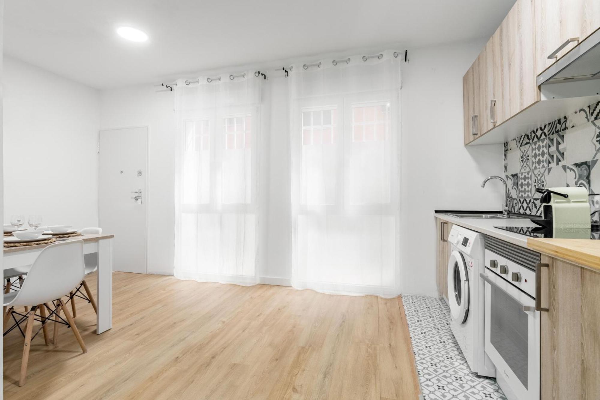 Appartement Charming Lucero à Madrid Extérieur photo